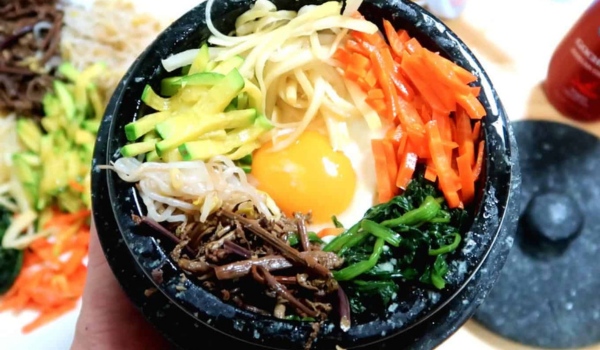 Dolsot bibimbap
